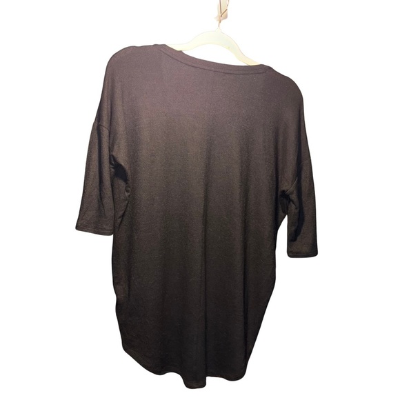 Express One Eleven Black Relaxed V-Neck Long Sleeve Top - Picture 3 of 4